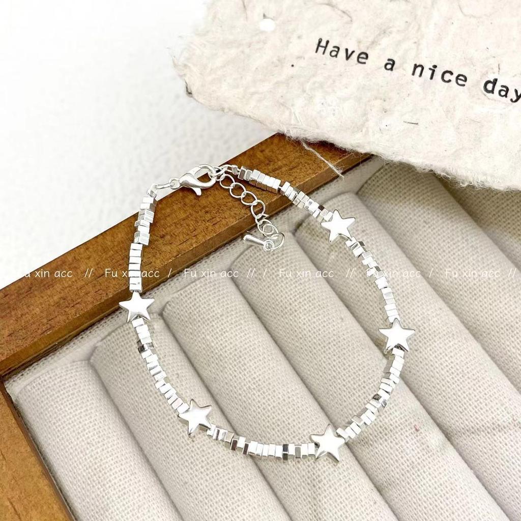Exquisite Silver Star Bracelet for Women: Light Luxury, Niche Pearl Beads & Square Design