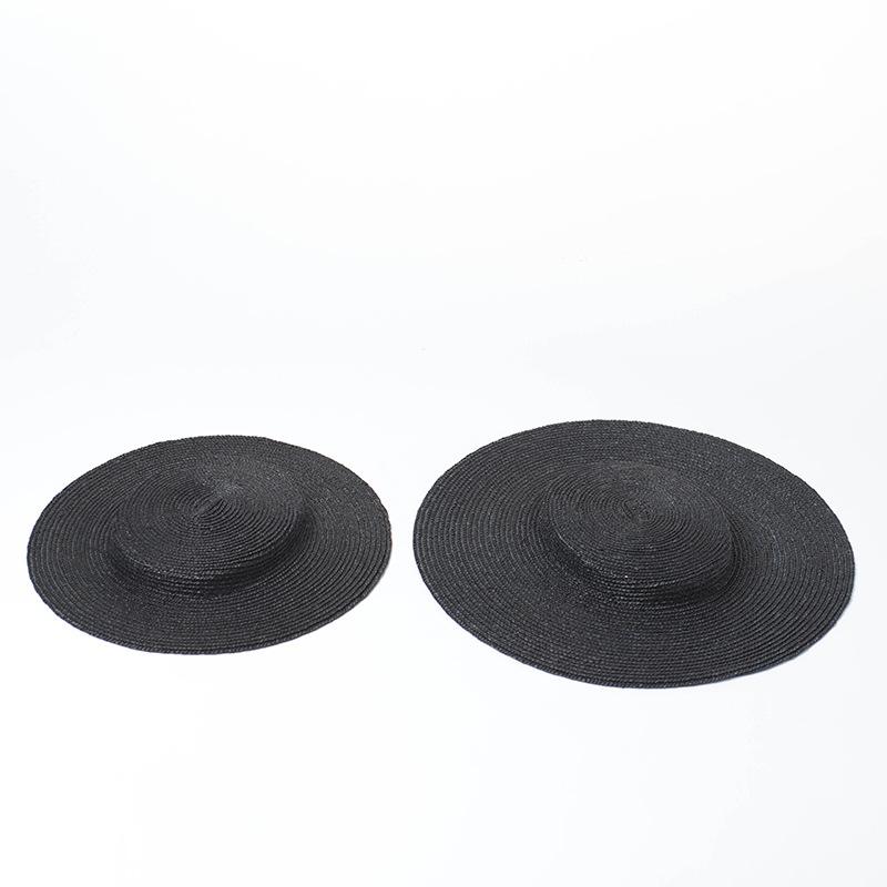 Spring and summer new light flat top detailed straw straw straw top hat fashionable and elegant concave shape decorative mini straw straw hat