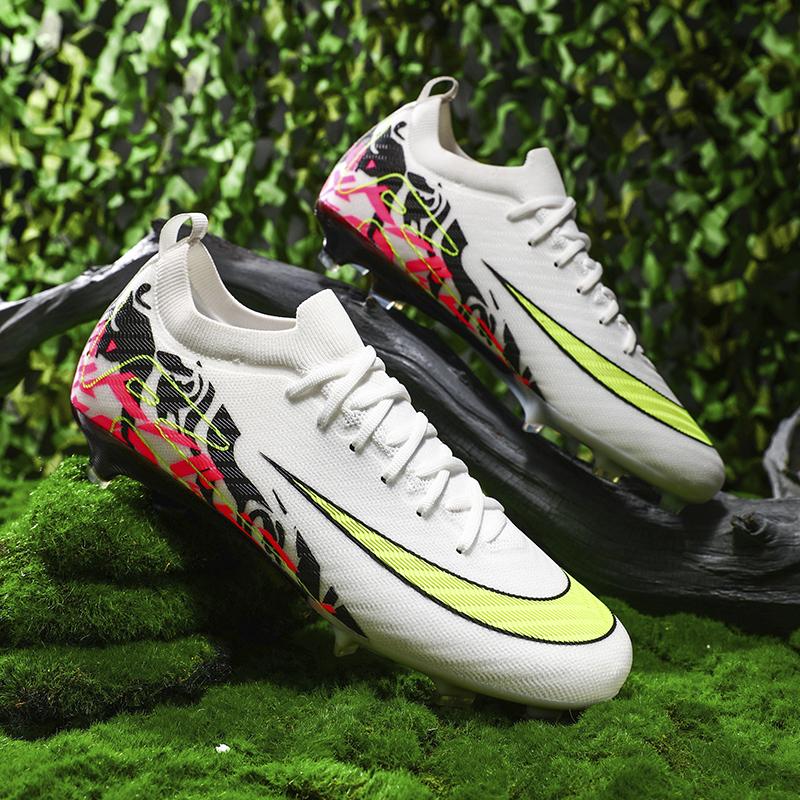 

High Quality Soccer Cleats Men Football Boots Professional Soccer Shoes Society Kids Football Shoes Sneakers Unisex Futsal Boots 36