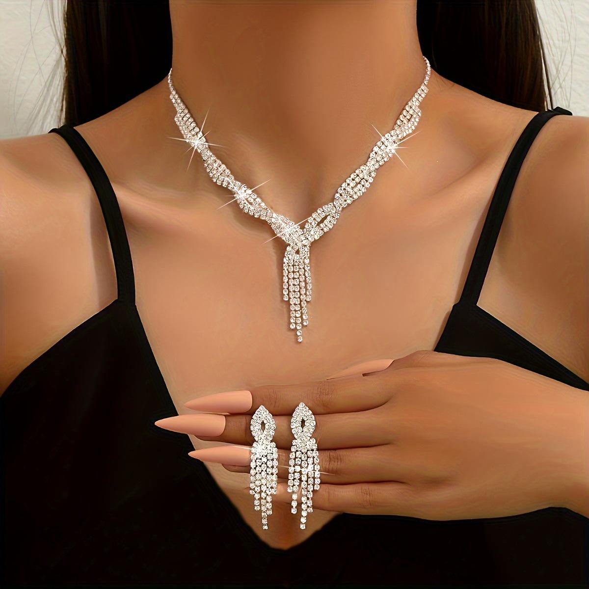 Chic Rhinestone Claw Chain Twist Jewelry Set: Necklace, Earrings, Bracelet