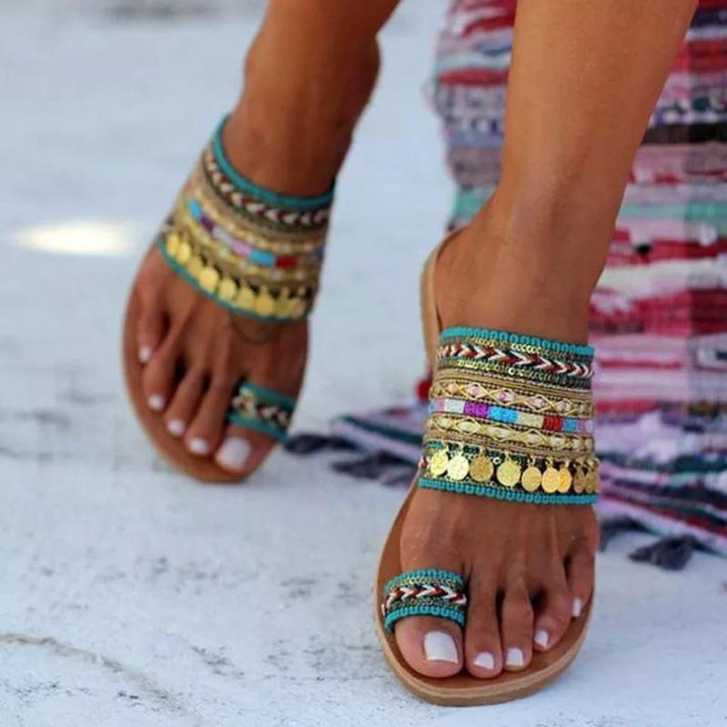 Spring and Summer Metal Decorative Flat Bottom Women's Set Toe Cool Slippers Large Size Women's Sandals