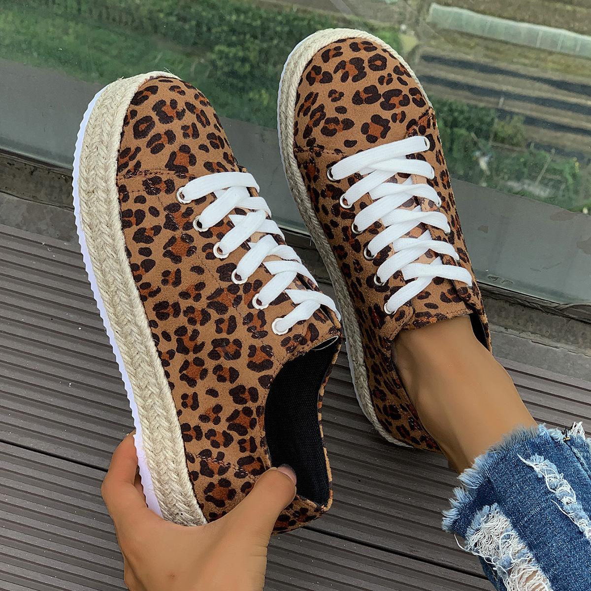 

2025 autumn new flat shoes women s platform comfortable fashion personalized woven style casual shoes 43 леопард друку кольору