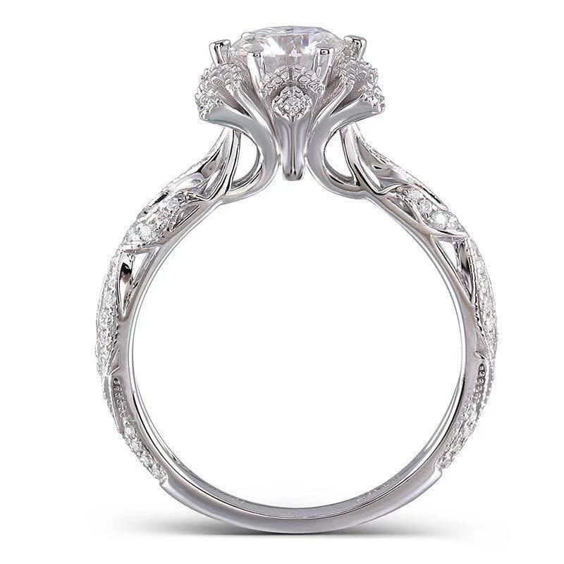 Women's Vintage-Style Platinum Ring with D Color Moissanite Diamond - Perfect for Proposals or Engagements.