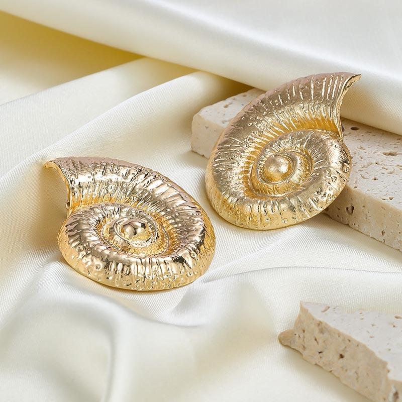 Brincos de Tachinha Punk Boho de Concha Grande para Mulheres Aço Inoxidável Modernos Únicos Chunky Piercing Brincos Moda Joias de Férias Presente