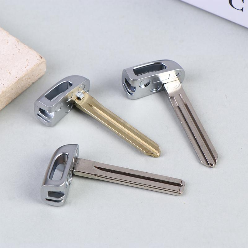 1Pcs Smart Emergency Key Remote Blade Fit For Ix35 8 For K2 K5 Replacement
