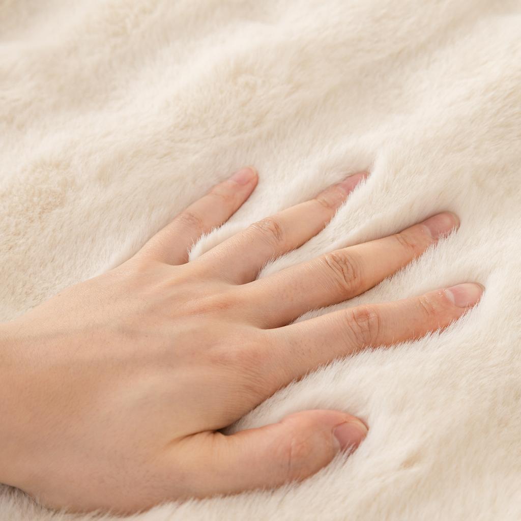 Leichte Luxus-Massage-Nachahmung Kaninchen Samt Vollbezug Milchweiß Sofabezug Neue Winter Dicke Plüsch Sofabezug