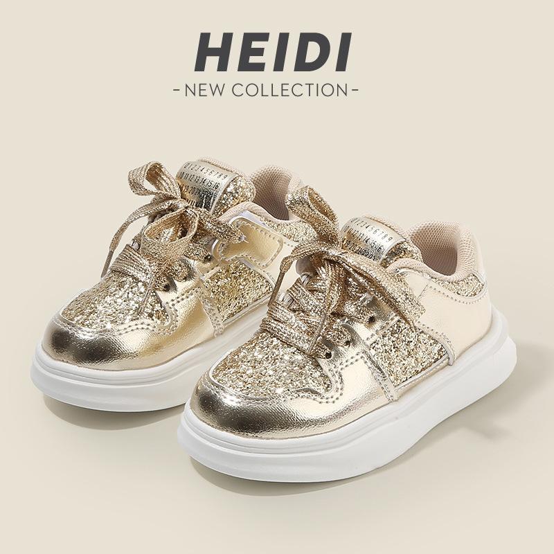 Dziecięce buty sportowe 2025 wiosna i jesień nowe buty casual dla dziewcząt cekinowy trend buty deskorolkowe dla chłopców miękka podeszwa buty dla niemowląt pojedyncze