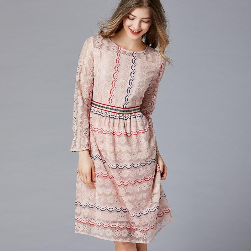 2023 Spring Hong Kong Style Lace Dress - Elegant Temperament, Plus Size Up To 200 Jin