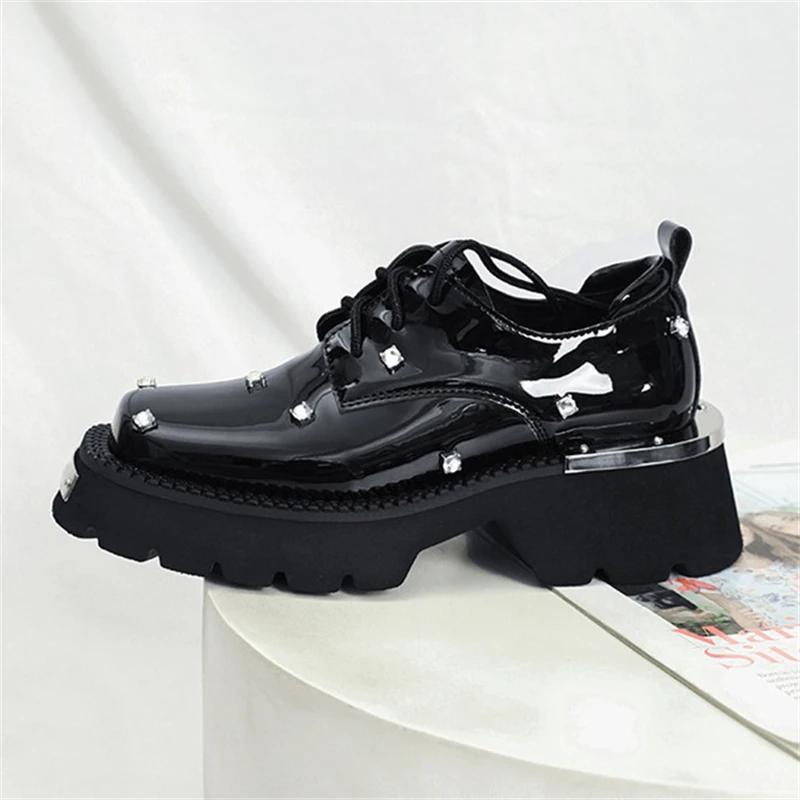 Fashion New Retro Metal Decor Women Derby Shoes Thick Sole Dress Leather Wedge Shoes Casual Loafers Black Lace-up Platform Flats Pumps