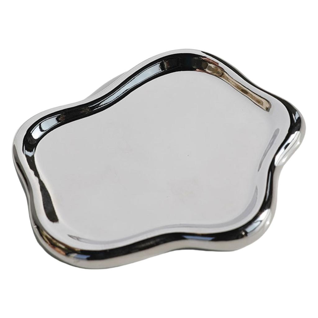 Fashionable Sturdy Ceramic Heart Shaped Jewelry Storage Tray Versatile Desk Organizers for Cosmetics and Accessories