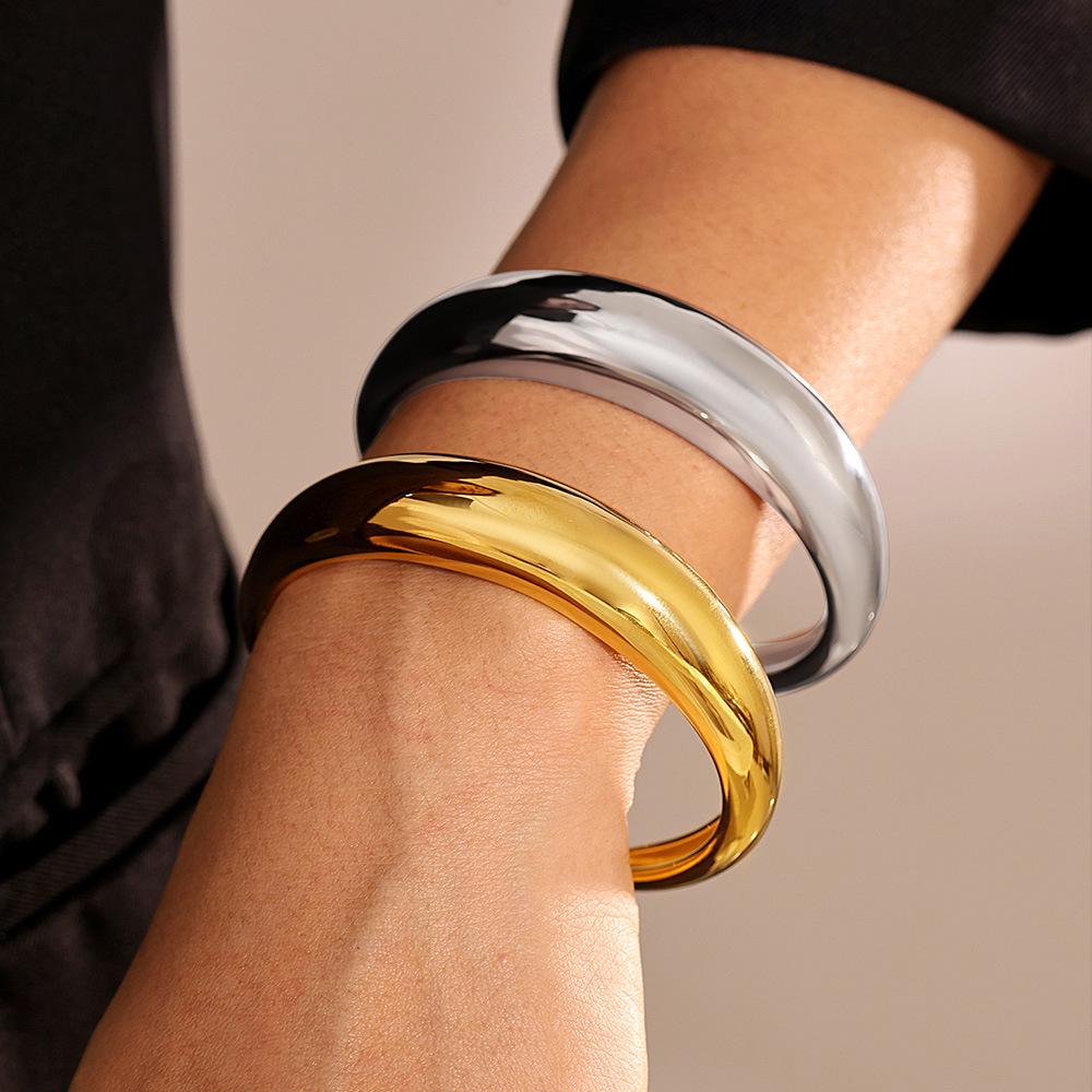 INS Style 18K Gold Plated Crescent C-Shaped Polished Titanium Steel Bangle for Women
