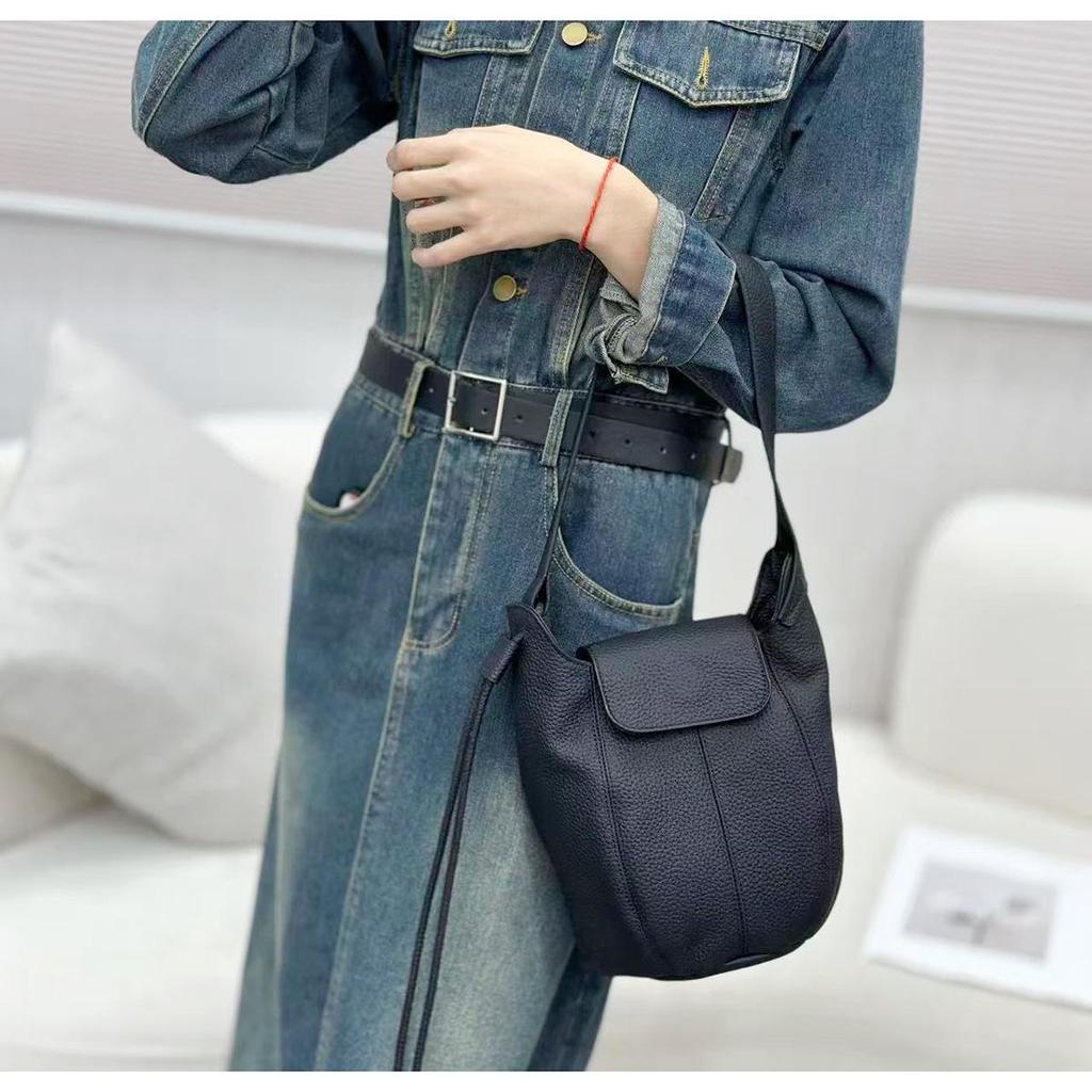 Genuine Leather Pumpkin Bucket Bag - 2025 A/W Collection, Women's Versatile Casual Fashion Shoulder/Crossbody, Large Capacity