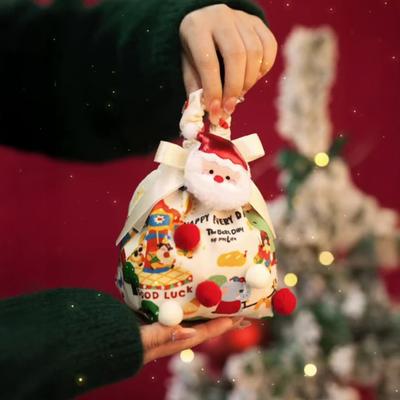 Noel İpli Hediye Çantaları 3D Kumaş Sarma Hediye Çantaları Yeniden Kullanılabilir Noel Şeker Çantaları Saplı Tatil Partisi Hediyelikleri için