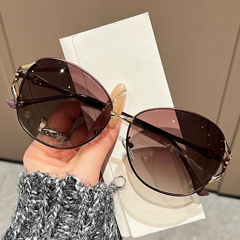

New Women S Elliptical Metal Sunglasses Fashion Ladies Summer Driving Polarized Eyeglasses Elegant Trend Eyewear Uv400 Shades 1PC