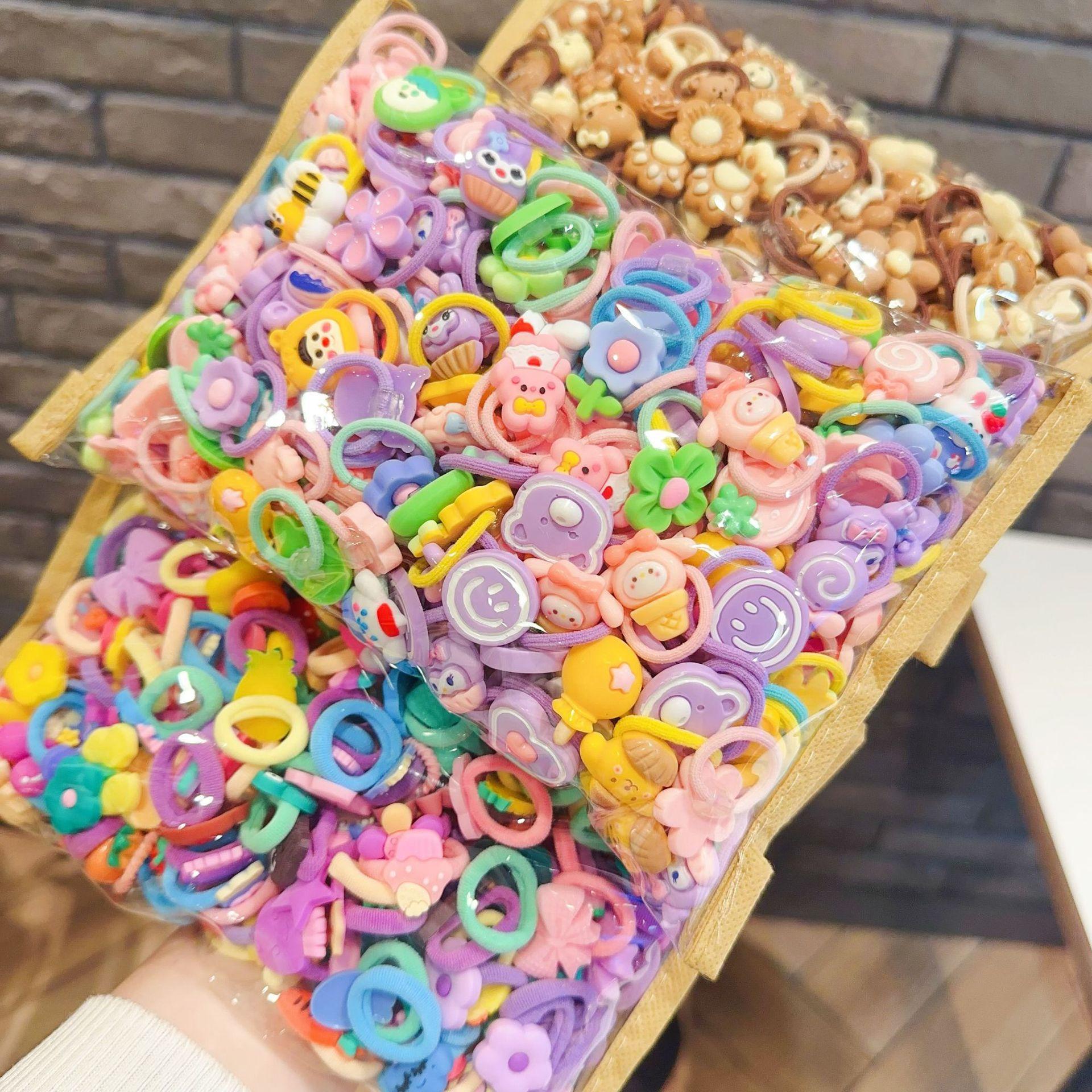 

Детские мягкие и гибкие резинки для волос с забавными формами и цветами - Не повреждают волосы, идеально подходят для ежедневной носки и особых случаев 40PCS