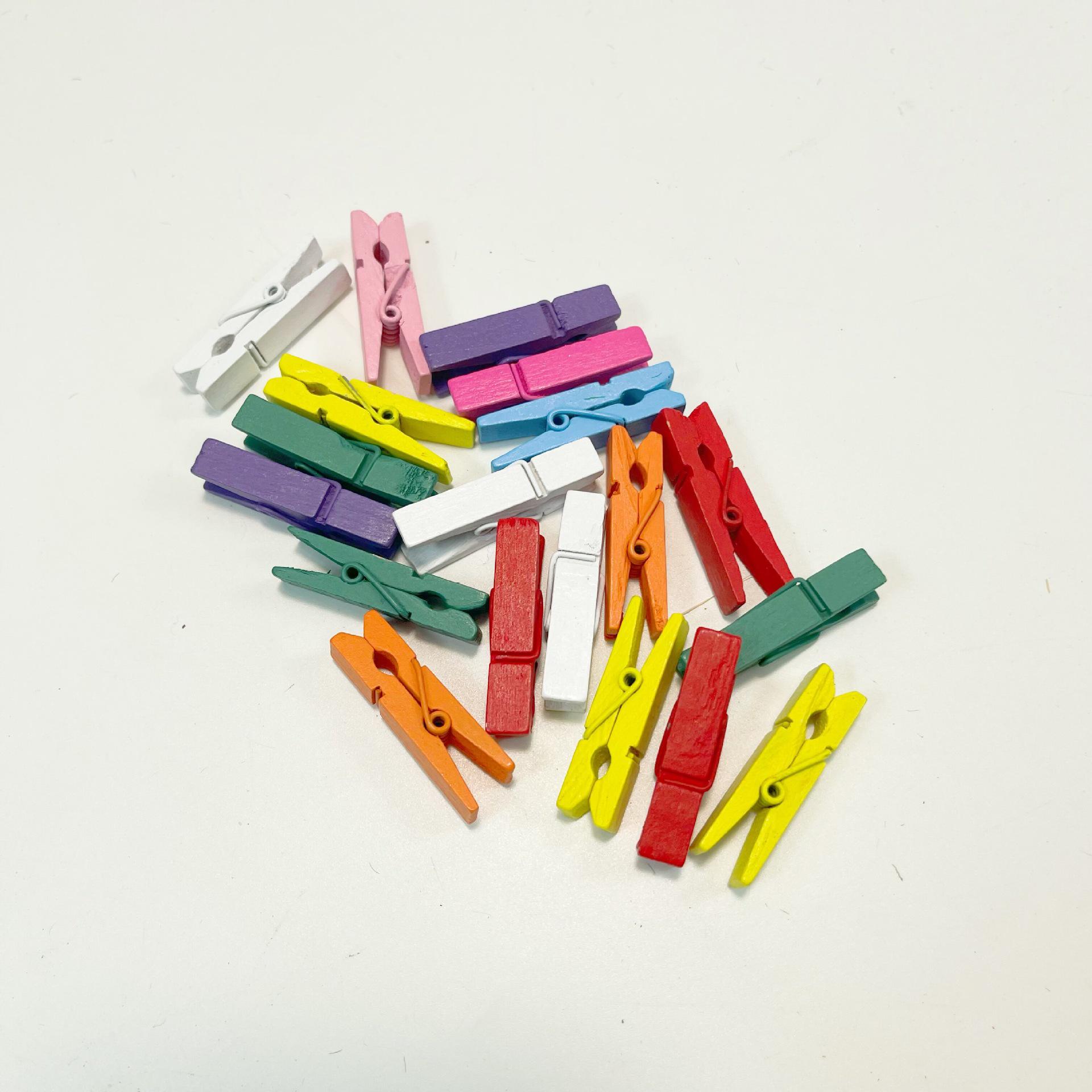 

Colorful Heart Wooden Clips for Classroom and Room Decor