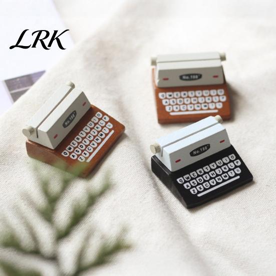 Office Note Organizer Retro Wooden Typewriter Memo Clip, Vintage Desk Place Card Holder, Water-based Paint Wood Holder Decorative Message Photo