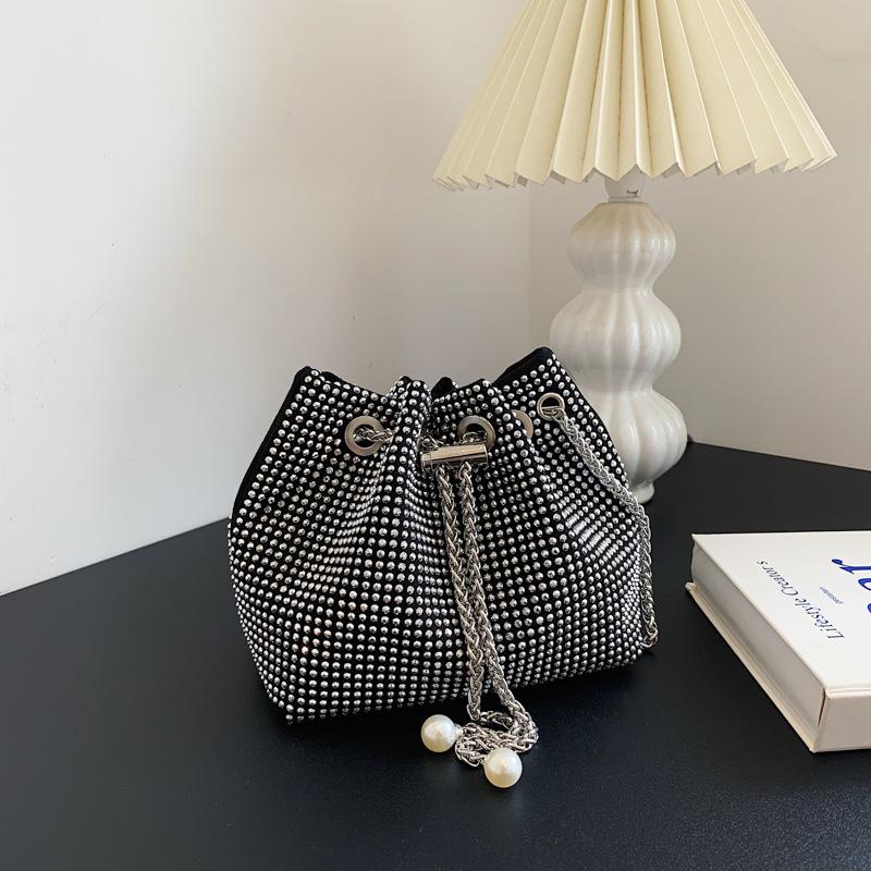 Internet Celebrity Hot Diamond Mini Small Bag Women's Bag 2025 Spring and Summer New Models This Year Popular Chain Messenger Bag Bucket Bag