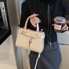 High-end small bag women's new retro versatile messenger bag fashionable portable work small bag messenger bag