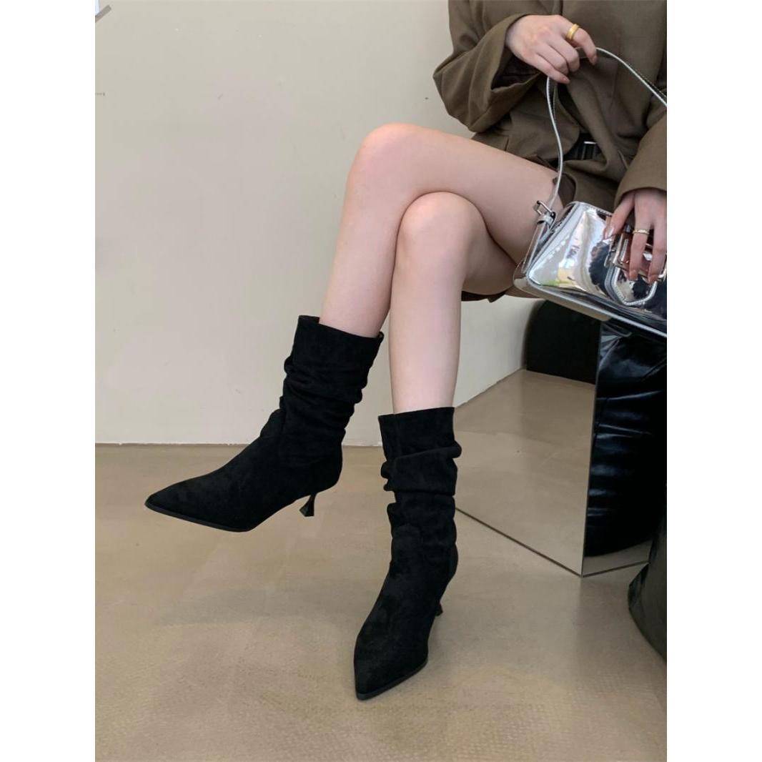 

Черные остроносые короткие ботинки женские тонкий каблук 2024 ощущение нового осень и зима бархатные на высоком каблуке теплые средней длины тонкие ботинки женские 35