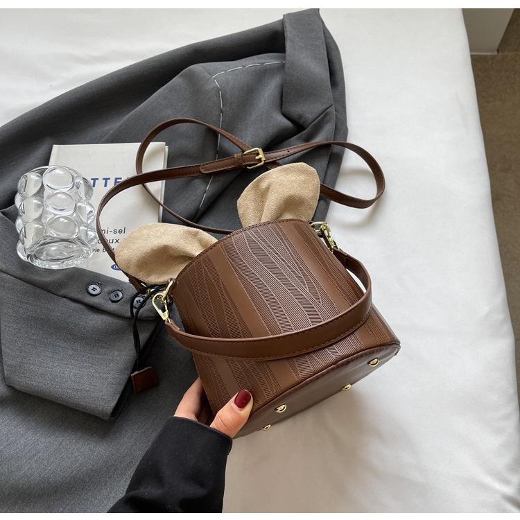 Temperament Bucket Handbags Women  New Popular Bow Drawstring One Shoulder Crossbody Bags Elegant Female Party Makeup bag