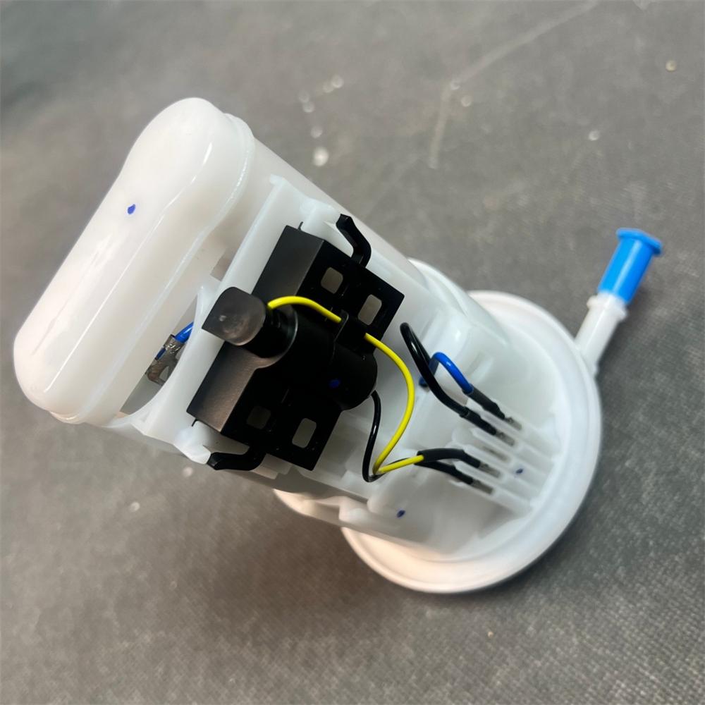 1pcs Fuel Gas Petrol Pump For Yamaha YZF-R1 2015 2025 Yamaha YZF-R1M 2015 2026