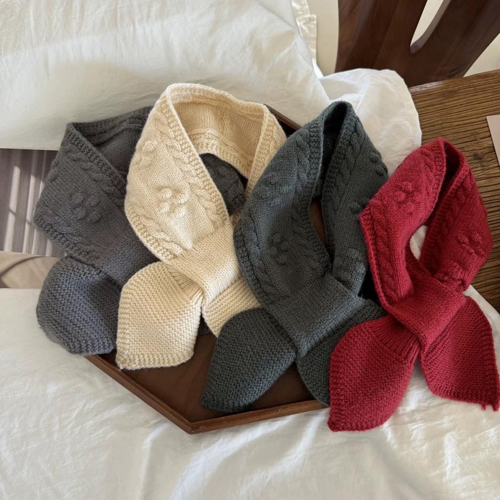 Korean Fashion Simple Solid Color Baby Scarf Neck Warmer Thermal Winter Scarf for Toddlers Casual Solid Color Windproof Design Kids Scarf