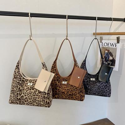 Bolsa de Ombro de Veludo Estampada de Leopardo com Alça Larga - Bolsa Tote Fashion de Grande Capacidade