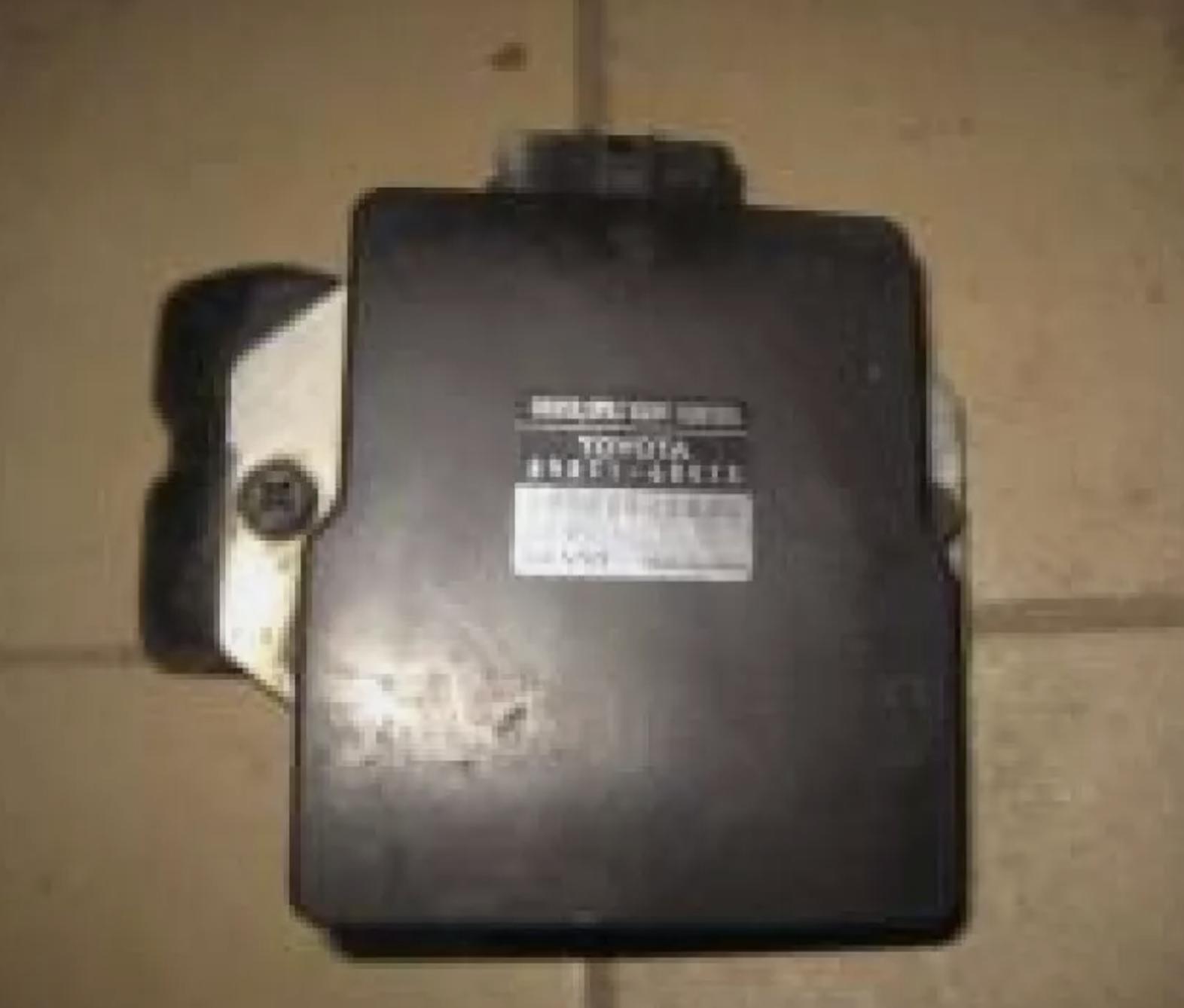 

Toyota 89870-60010 DRIVER ASSY SPILL VALVE CONTROL F/S Genuine Car Parts Japan