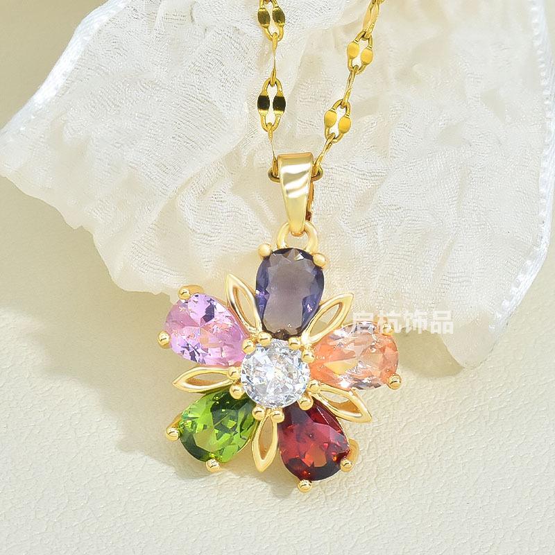 Five-Petaled Flower Necklace Retro Ethnic Style Versatile Women'S Collarbone Chain Inlaid With Colorful Zircon Exquisite Pendant