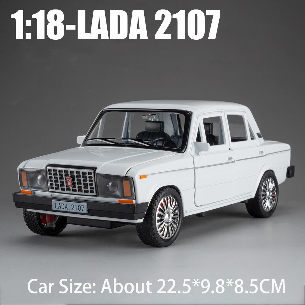 

1:18 Scale Mustang GT500 Lada 2107 Car Model Toy Doors Opened Sound Light Models Pull Back Alloy Body Vehicle Hobby Collection