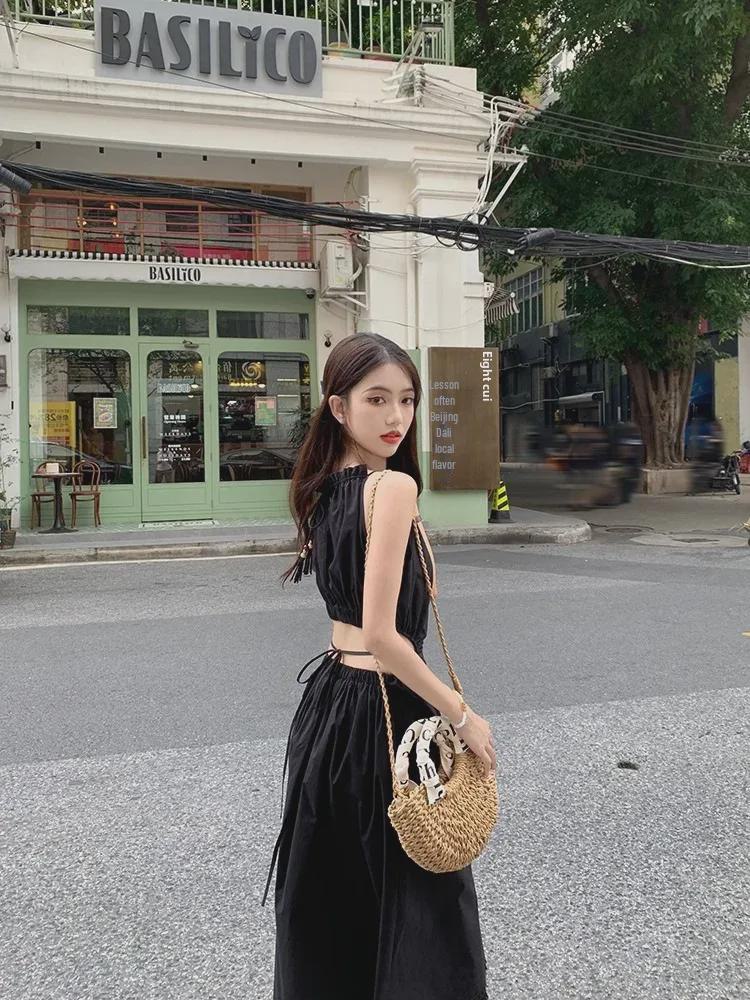 Damen Neckholder Quastenkleid: Hohle Taille, Bindegürtel, Slim Fit Langer Rock, Urlaubsstil.