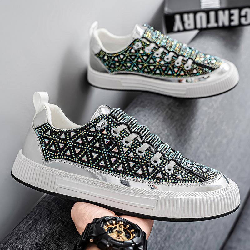 Ein Pedal Luxus Herrenschuhe Live-Übertragung voller Diamanten bunte Sport- und Freizeitschuhe Jugend Punk glänzend Hot Diamond Board Schuhe