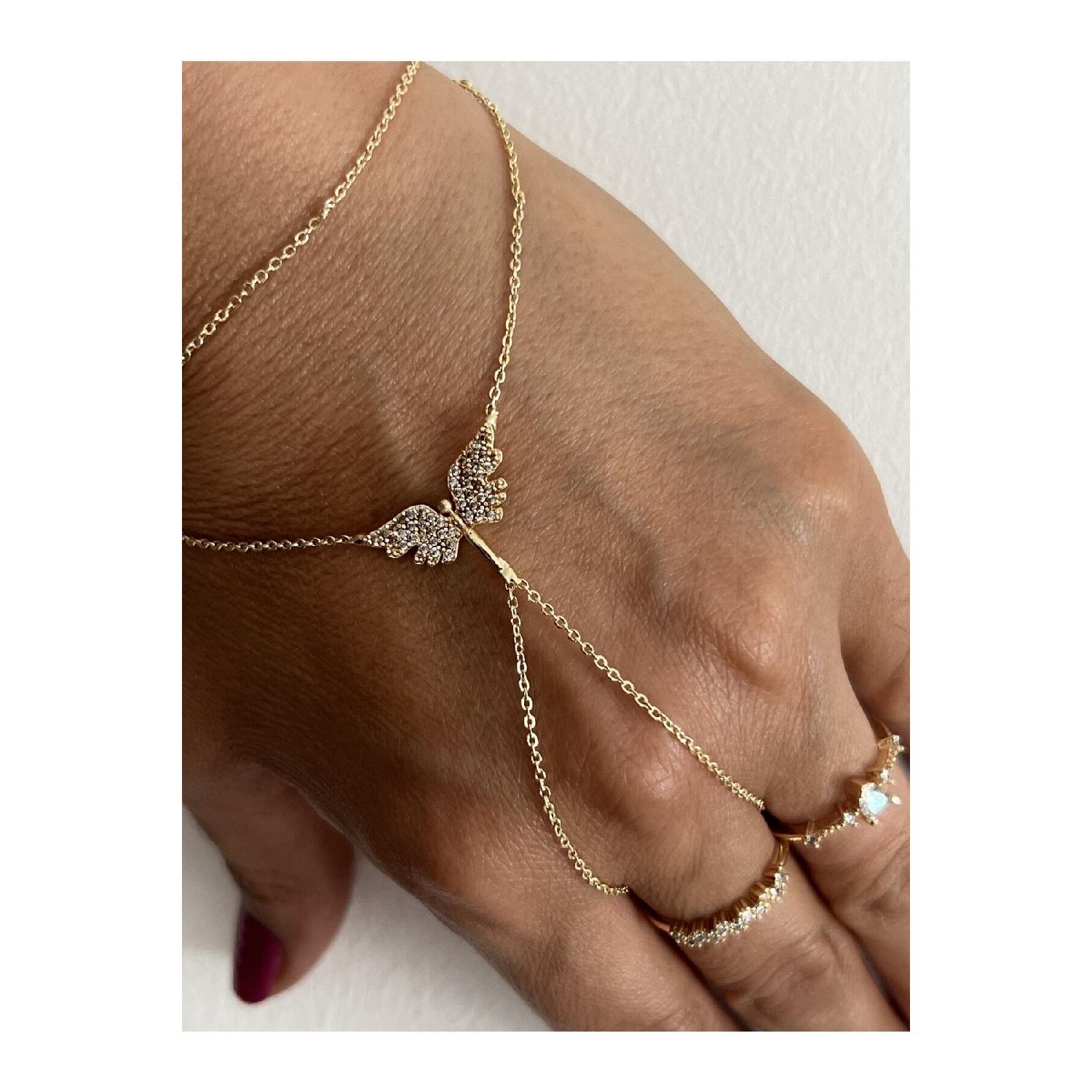 

Ангел Сахмеран с простым цирконом