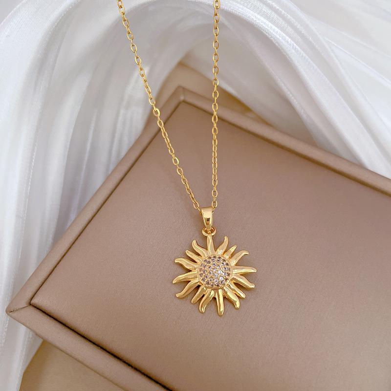 Sunflower Sunflower Light Luxury Temperament Gorgeous Full Diamond Necklace Women'S Versatile Collarbone Chain Titanium Steel Chain