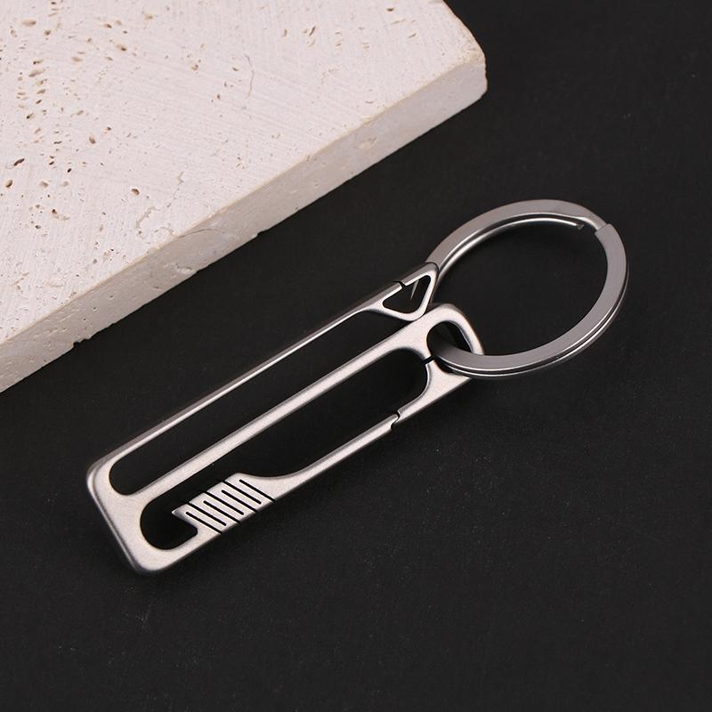

Titanium Key Chain Custom Lettering Lightweight Titanium Edc Tool Men Waist Belt Keychain Hanging Buckle Car Key Ring Holders Onesize