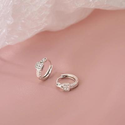 Light Luxury Zircon Temperament Ear Buckle Women's Niche Design Sense Ins Small Sugar Cube Earrings Commuter Earrings