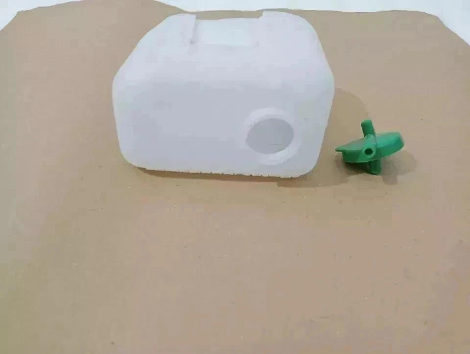 Water Reservoir Tank For Suzuki SWIFT CIAZ ERTIGA GRAND VITARA IGNIS