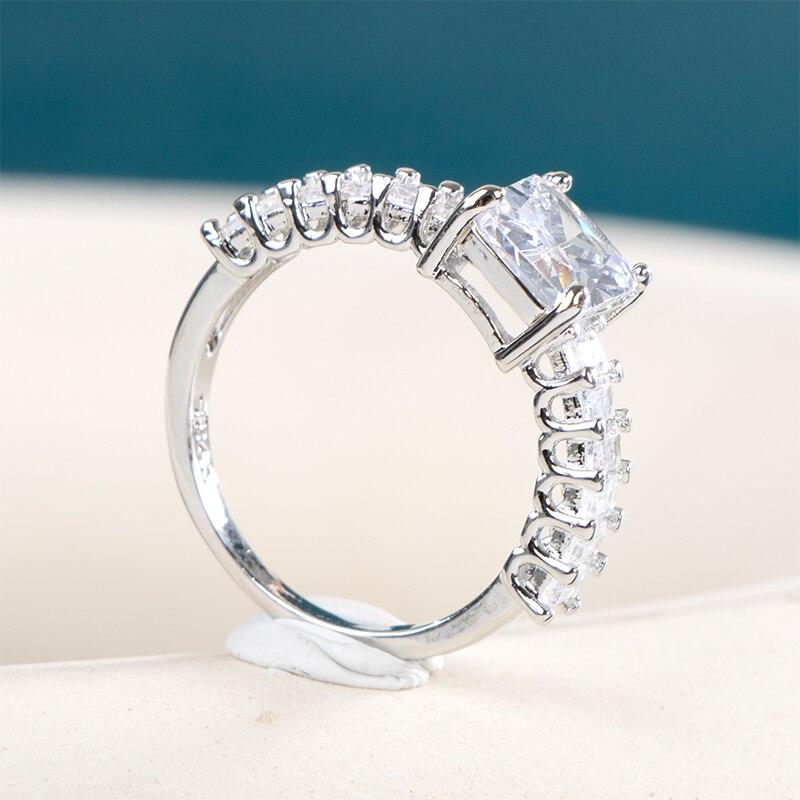 Bella Box Hot Trendy Female Finger-ring With Brilliant CZ Stone Fashion Contracted Designed Versatile Women's Ring Party Jewelry