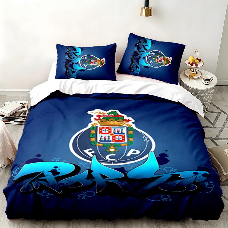 FC Porto 3pc set Perfect for bedroom use Comfortable bedding set includes a duvet cover and two pillowcases Ideal birthday or Christmas gift