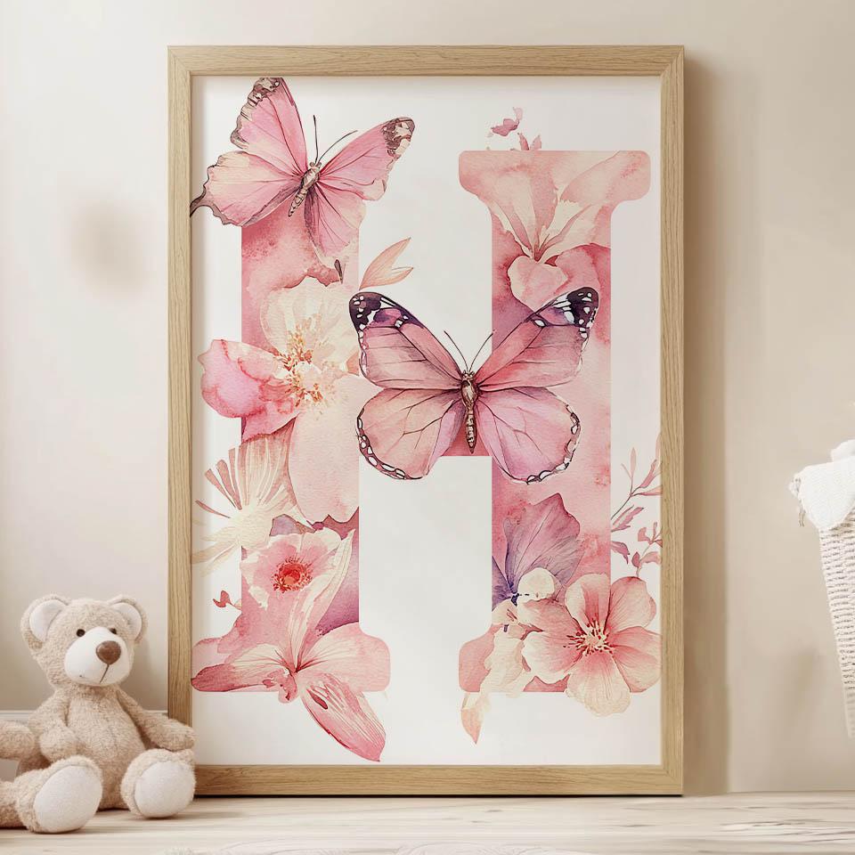 Plakat Romantyczna Litera H Z Kwiatów I Motyli Plakat Romantyczna Litera H Z Kwiatów I Motyli, 50X70 Cm, Rama Aluminiowa Czarna, Papier Matowy 230 Gsm