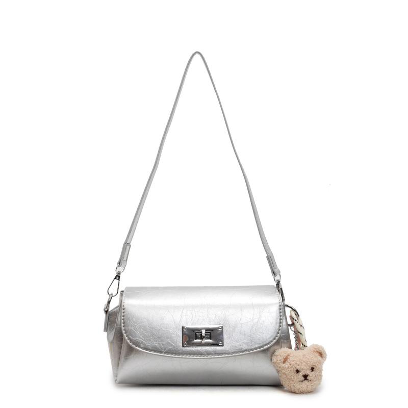 Popular hot-selling Korean version of casual simple style solid color pillow bag women's commuting versatile texture oil wax leather messenger bag