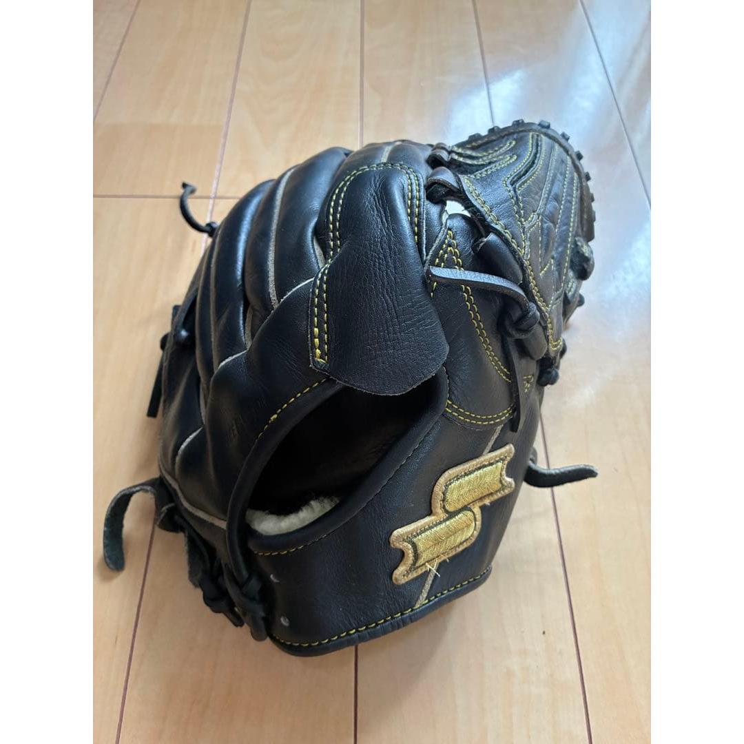 Used SSK Pro Brain Pitcher Gloves Black