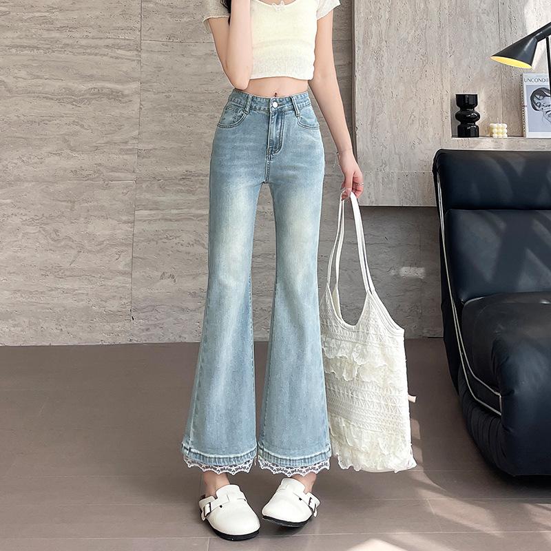 Women s Lace Patchwork Flare Jeans, Slim Fit Elastic Cropped Pants for Spring/Autumn - Eight-Point Show Thin Style for Shorter Figures. M