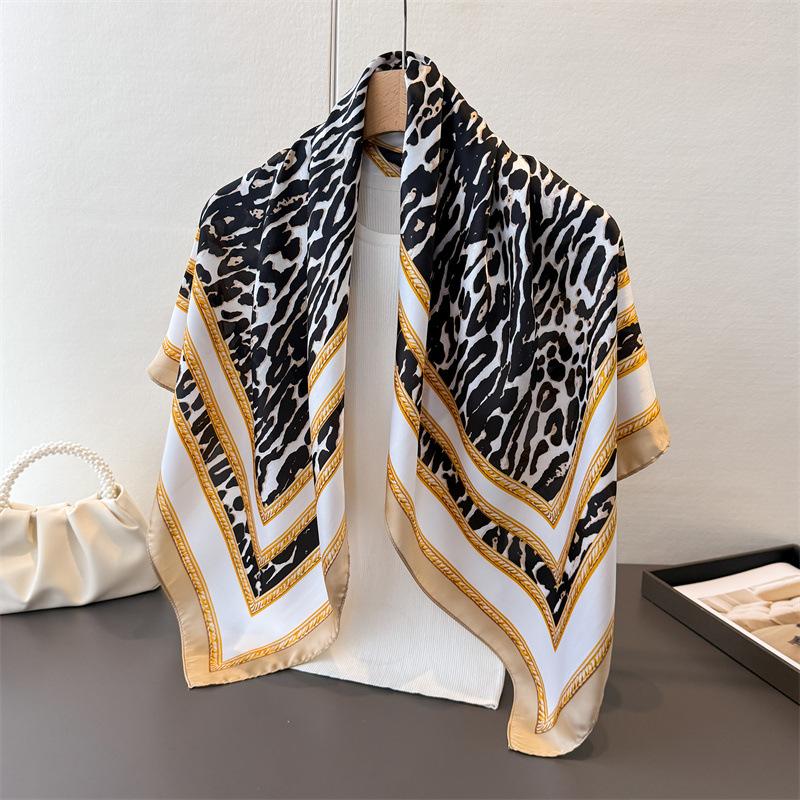 

Spring And Autumn Satin Simulation Silk Printed Large Square Scarf Silk Scarf Shawl Head Scarf Neck Protection Scarf Decorative Ladies Scarf 90*90cm
