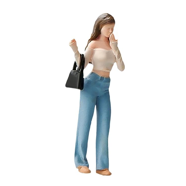 Simulation 1/64 Scale Miniature Figure Doll Resin Figurine with Fine Detail For Hobbyists And Scene Setting Accessories