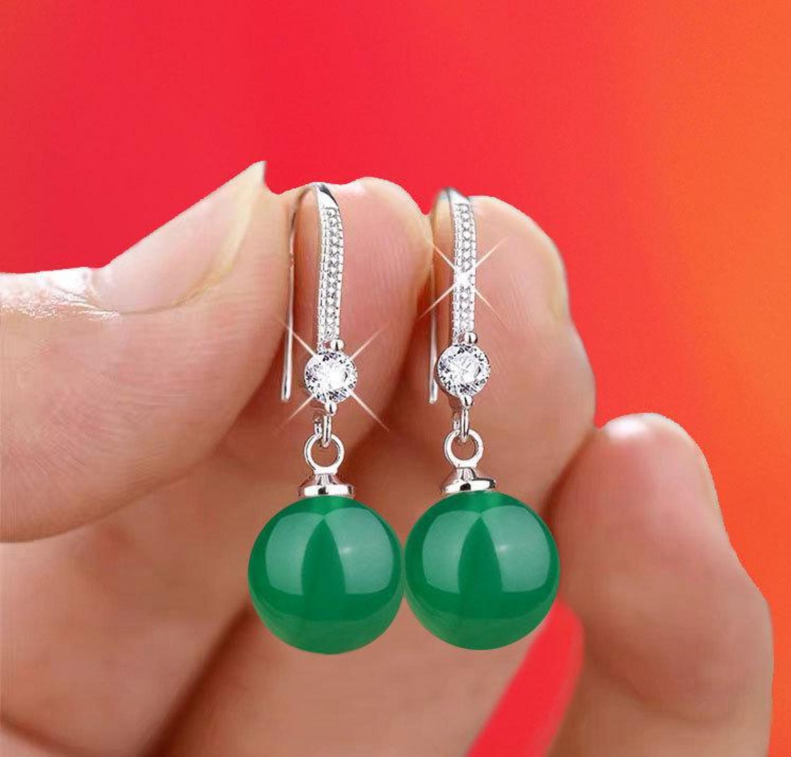 

Vintage Court Style Earrings Lightweight Luxury Stud Earrings Versatile Jewelry Accessories Sterling Silver with Round Gemstone Dangle Design One Size зелёный