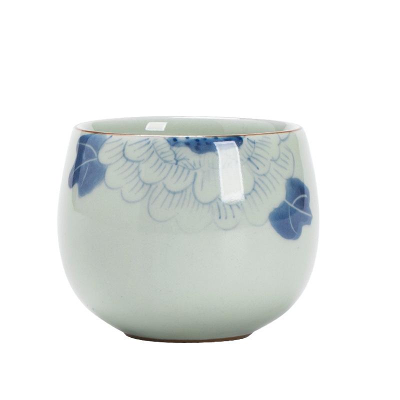 Retro blue and white teacup large master cup hat cup tea cup ceramic household kung fu tea set tea tasting cup tea ceremony cup