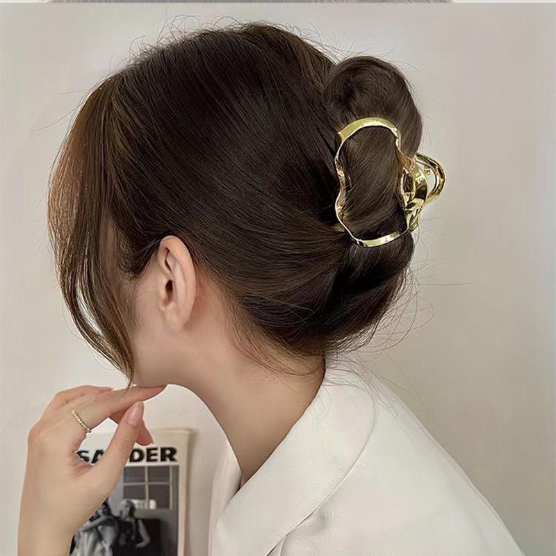 Vintage Metal Long Tassel Gripping Clip Hair Claw For Women Full Rhinestones Hair Clip Korean Barrettes Hairpin Hair Accessories