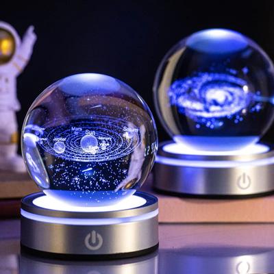 Veilleuse boule de cristal lumineuse planète galaxie astronaute 3D RVB lune lampe de table lampe d'ambiance décorations de table cadeaux pour enfants